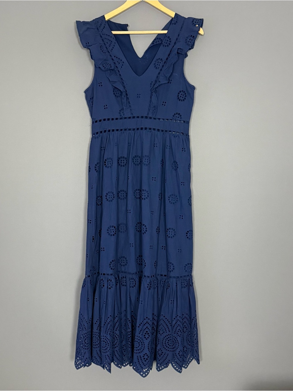 AQUA Navy Eyelet Tiered Ruffle V-Neck Midi Dress Cotton Coastal M Cottagecore